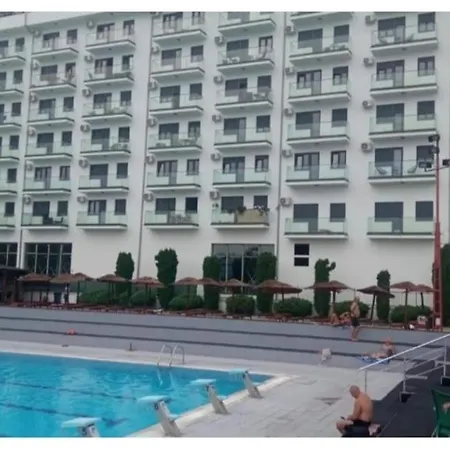 דירה Nastasija- Gleda Na Aqva Park ג'אגודינה