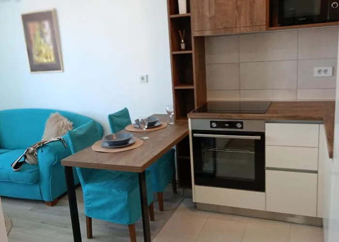 Nastasija- Gleda Na Aqva Park Διαμέρισμα